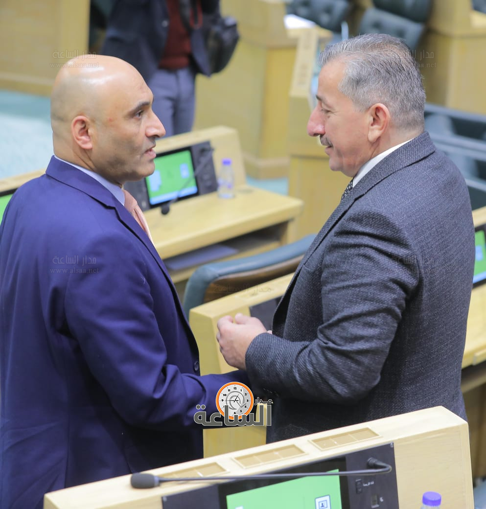 Madar Al-Saa Images 0.5606212989797339