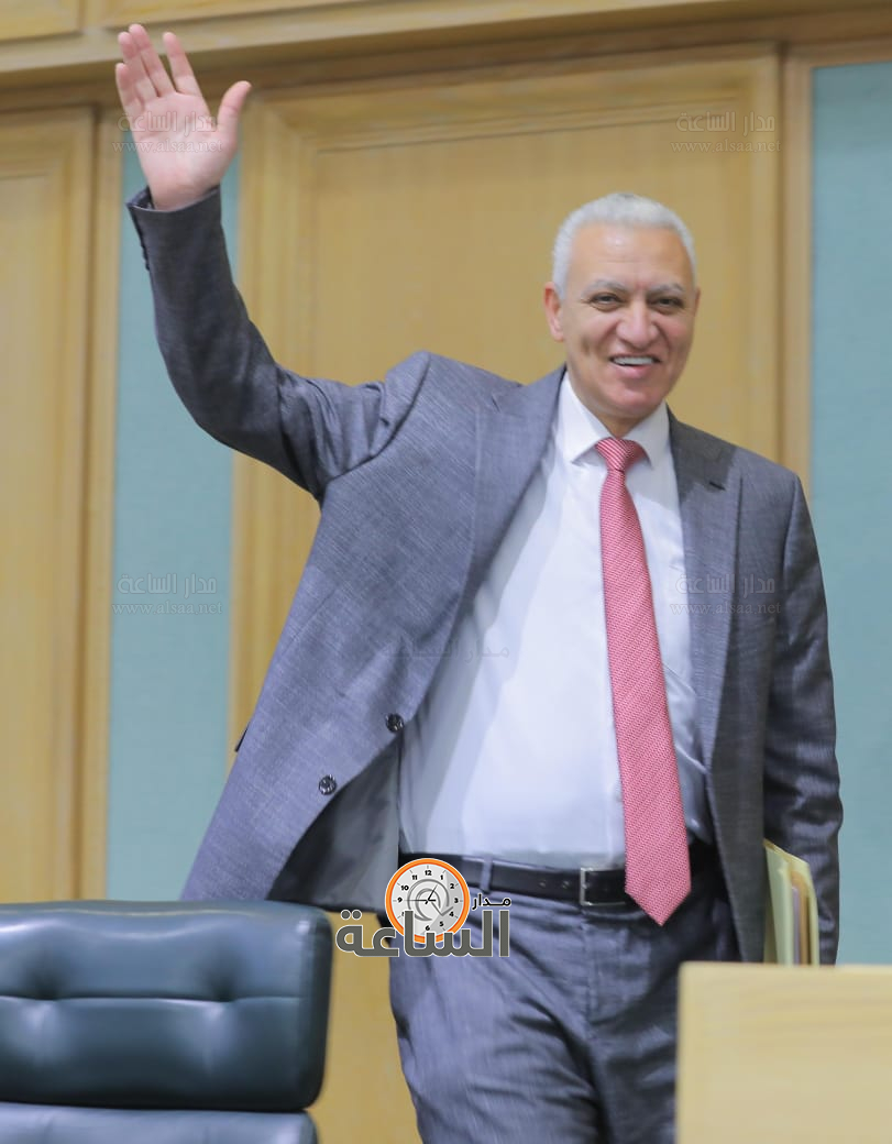 Madar Al-Saa Images 0.4201523699230354