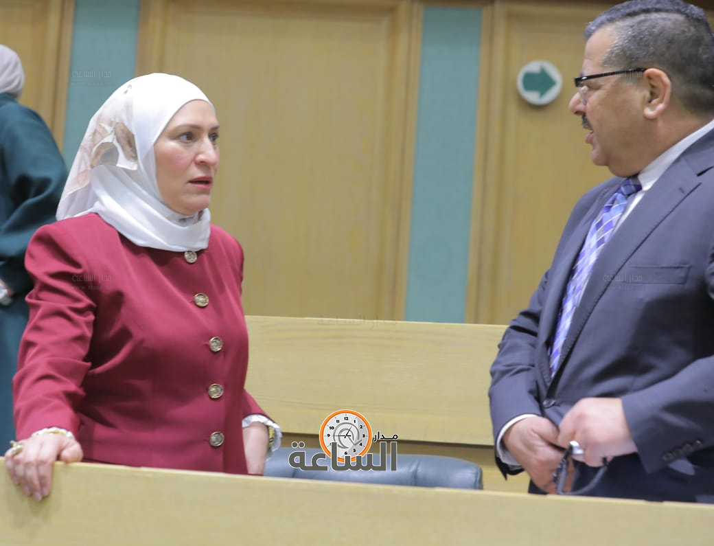 Madar Al-Saa Images 0.8764370684882898