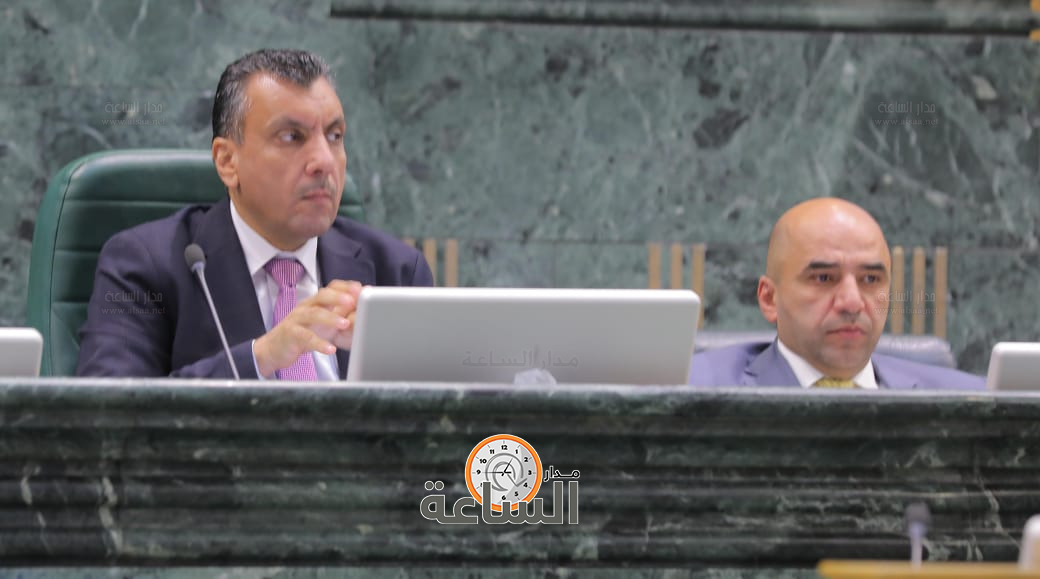 Madar Al-Saa Images 0.09475114825755138