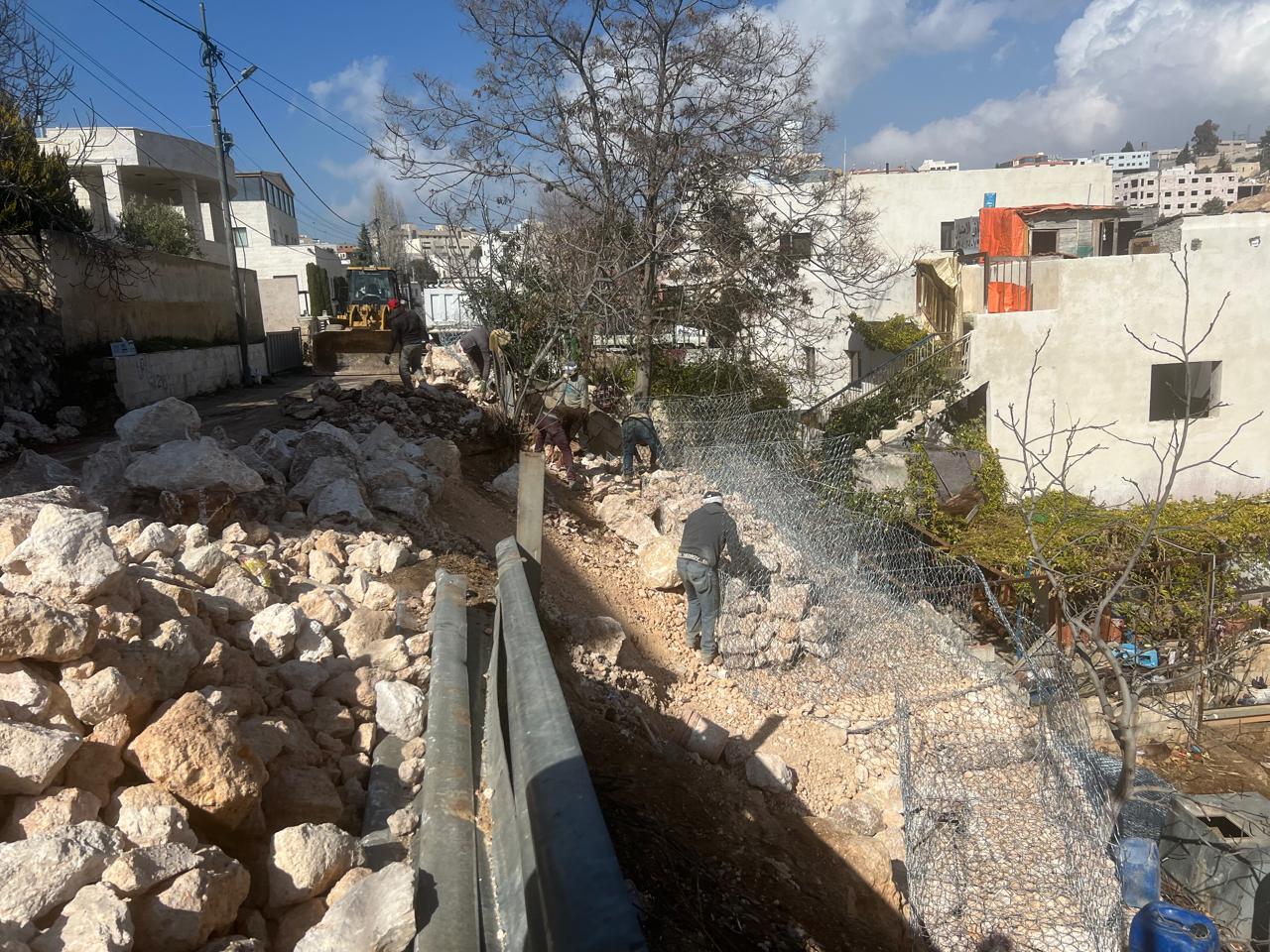 Madar Al-Saa Images 0.7344187169739209