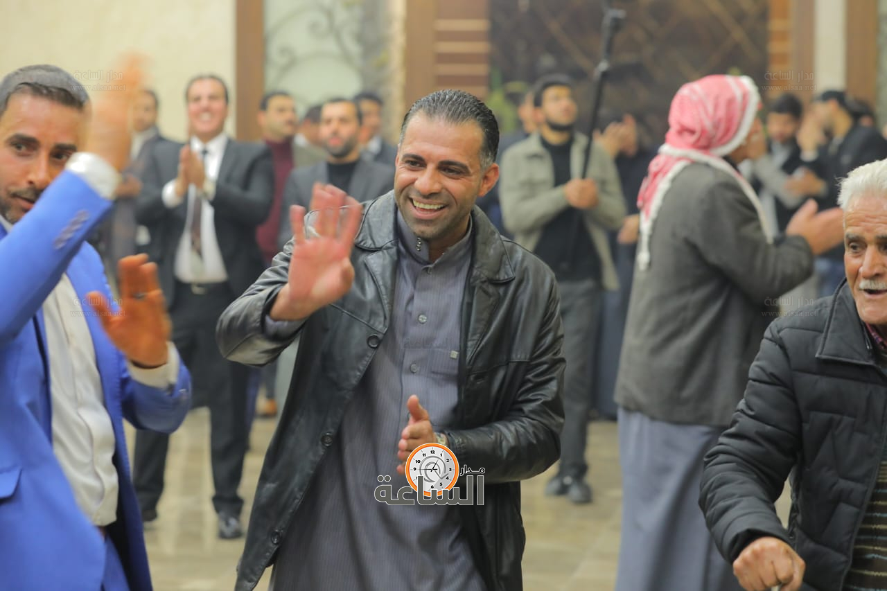 Madar Al-Saa Images 0.2497436399920805