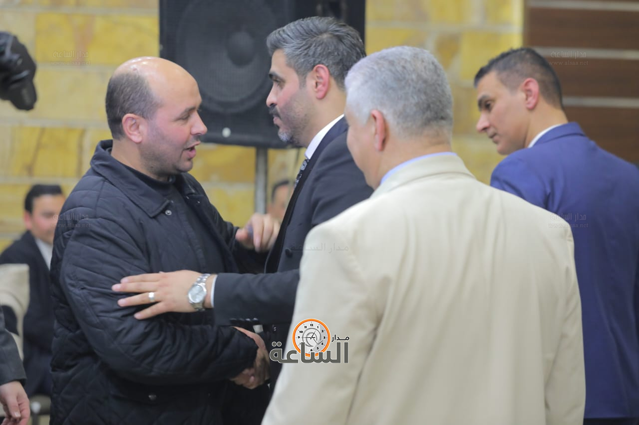 Madar Al-Saa Images 0.6121234387704328