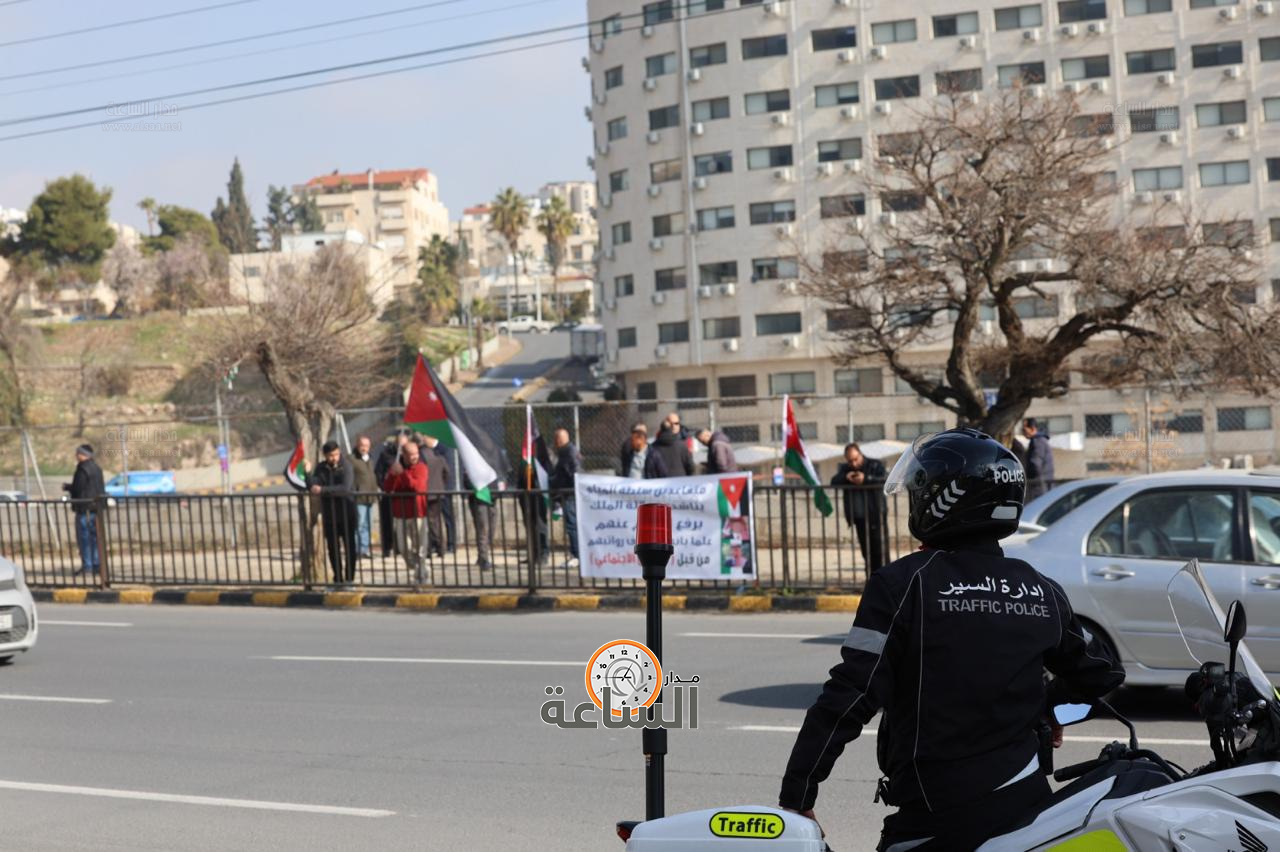 Madar Al-Saa Images 0.019149834173035174