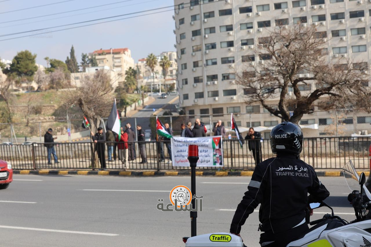 Madar Al-Saa Images 0.5009582076443961