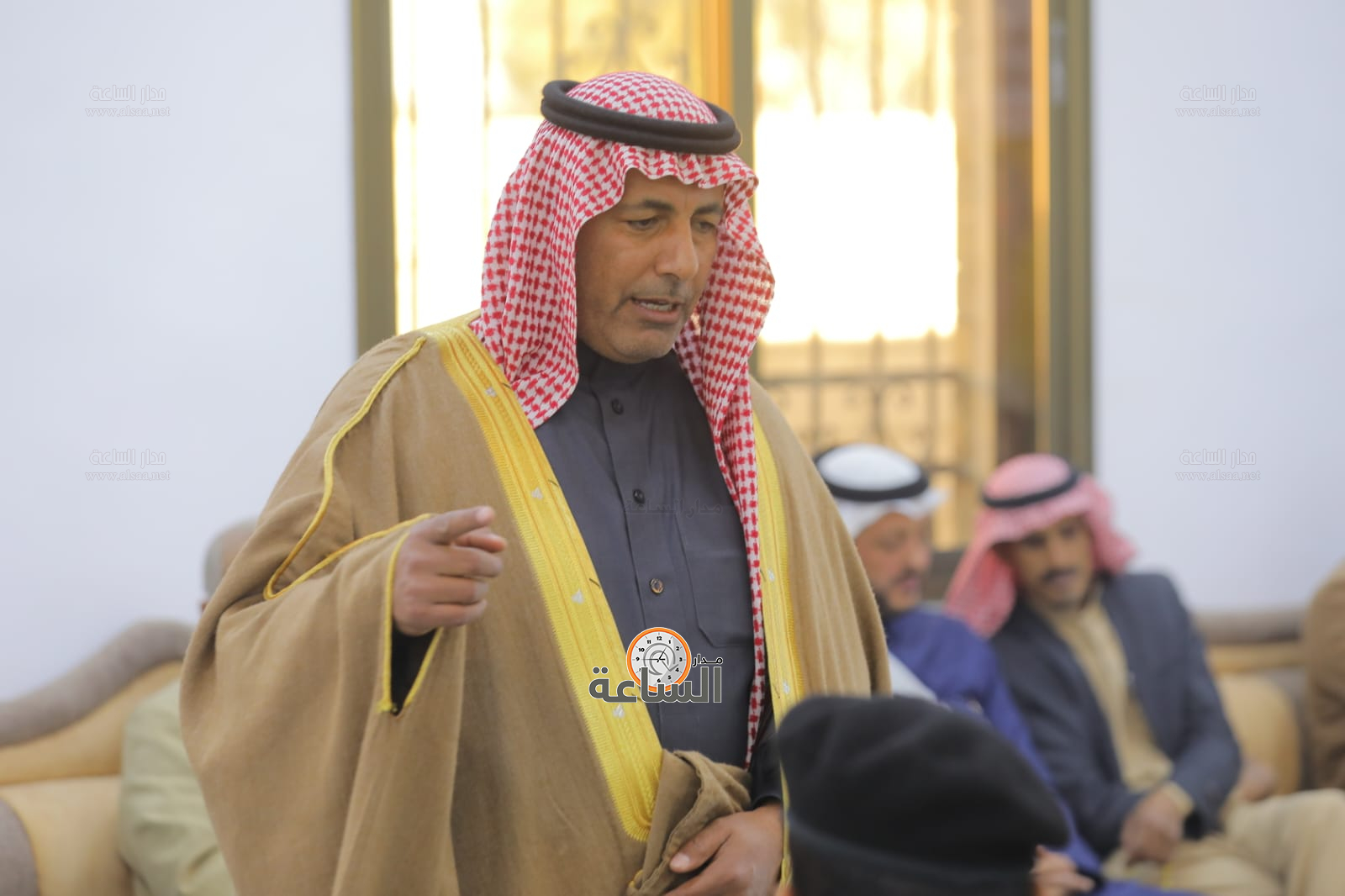 Madar Al-Saa Images 0.6208030855491018