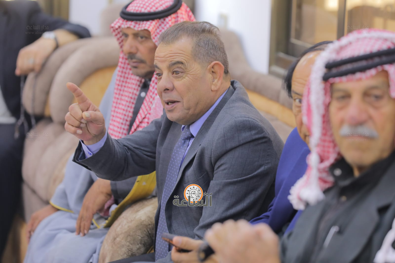 Madar Al-Saa Images 0.018268384251729053