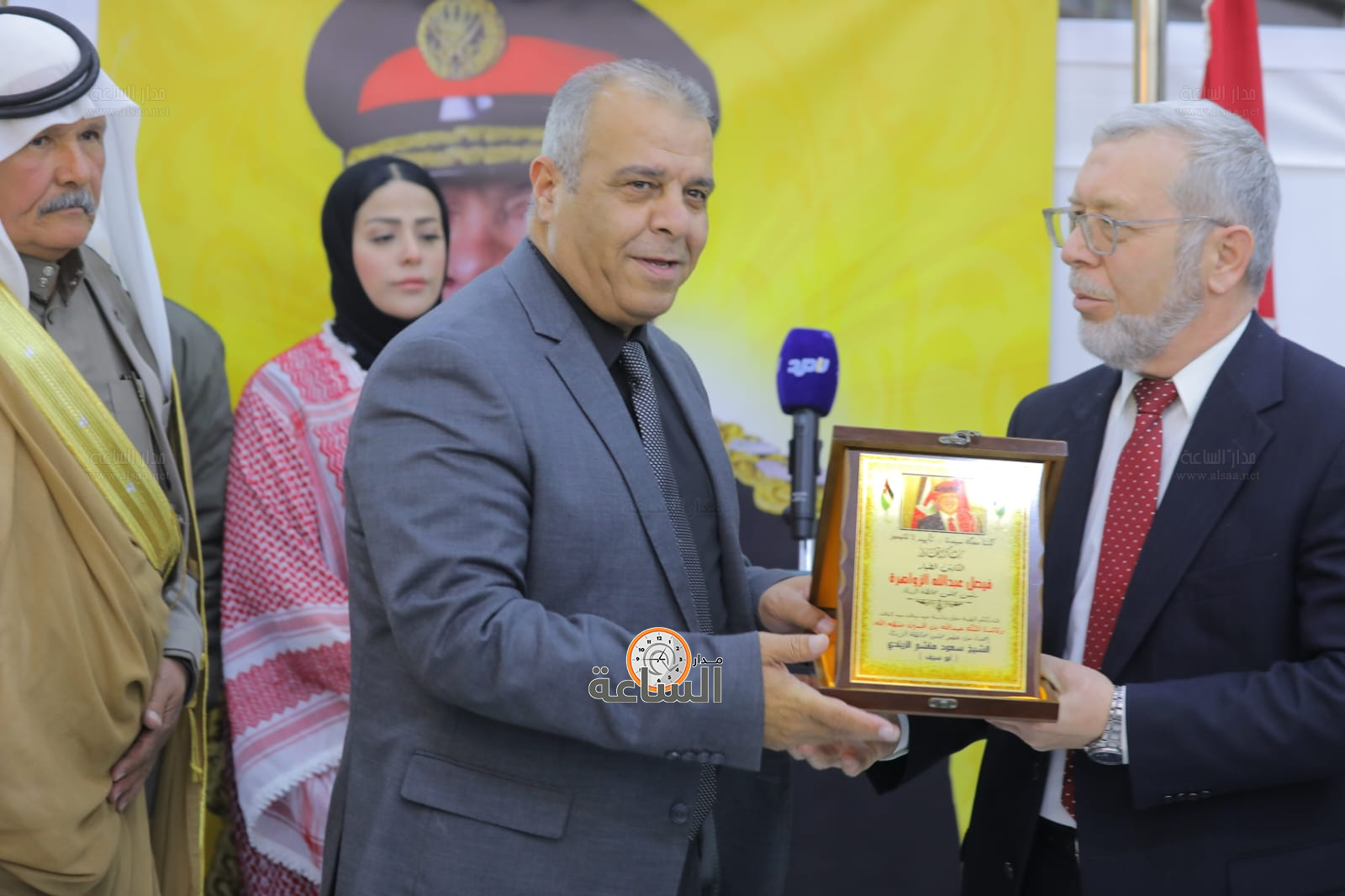 Madar Al-Saa Images 0.038167041003631