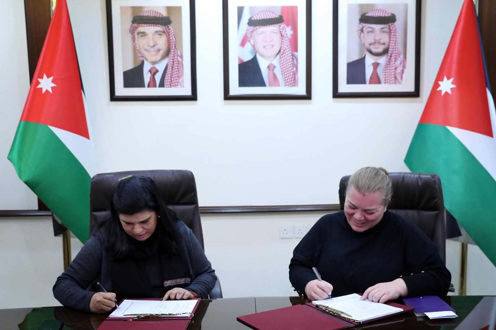 Madar Al-Saa Images 0.15254236816953592