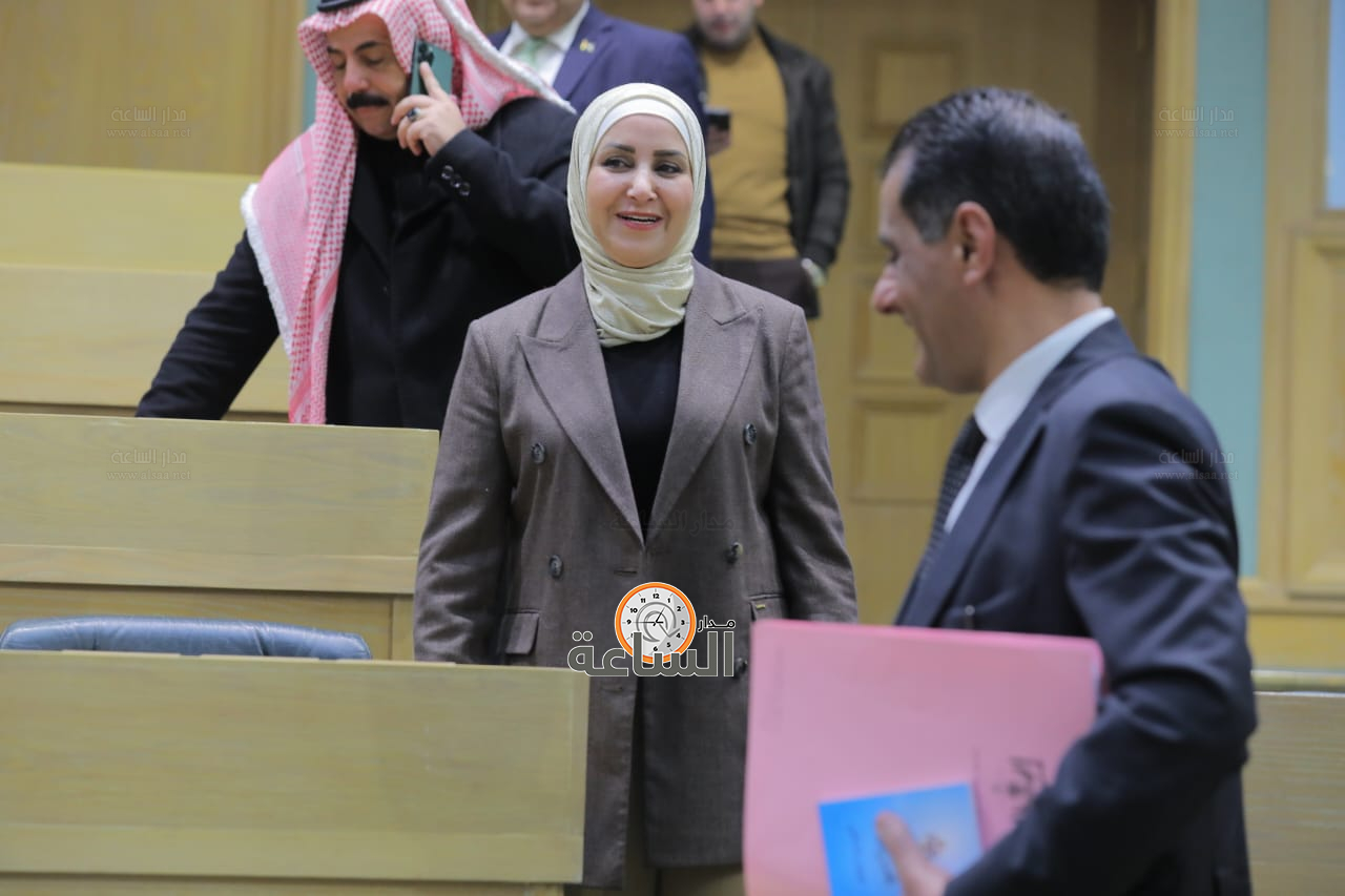 Madar Al-Saa Images 0.7184572997134944