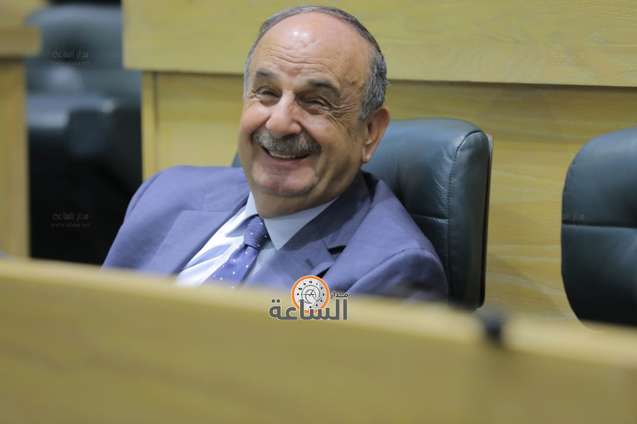 Madar Al-Saa Images 0.6606021795846324