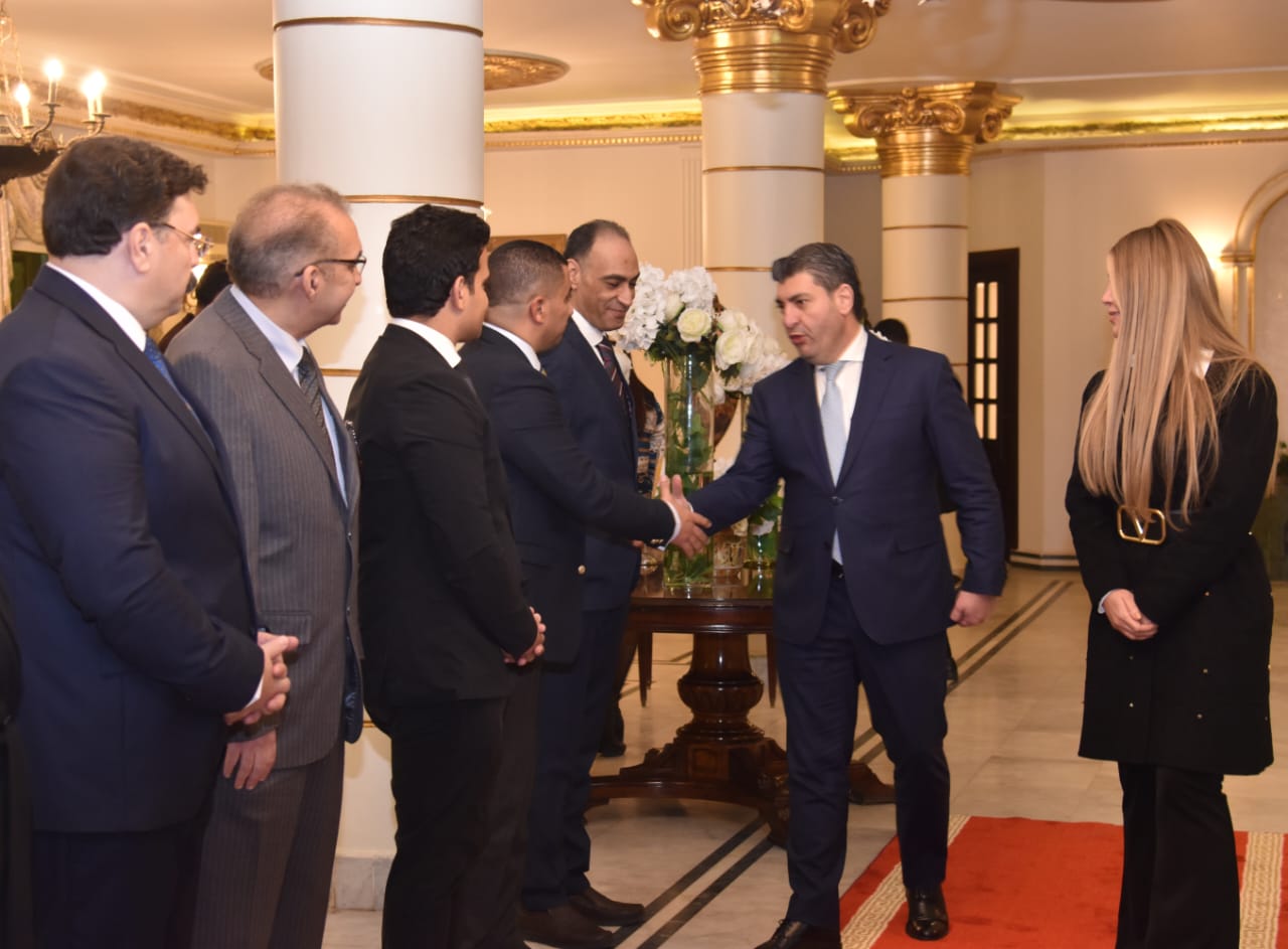 Madar Al-Saa Images 0.712628740037816