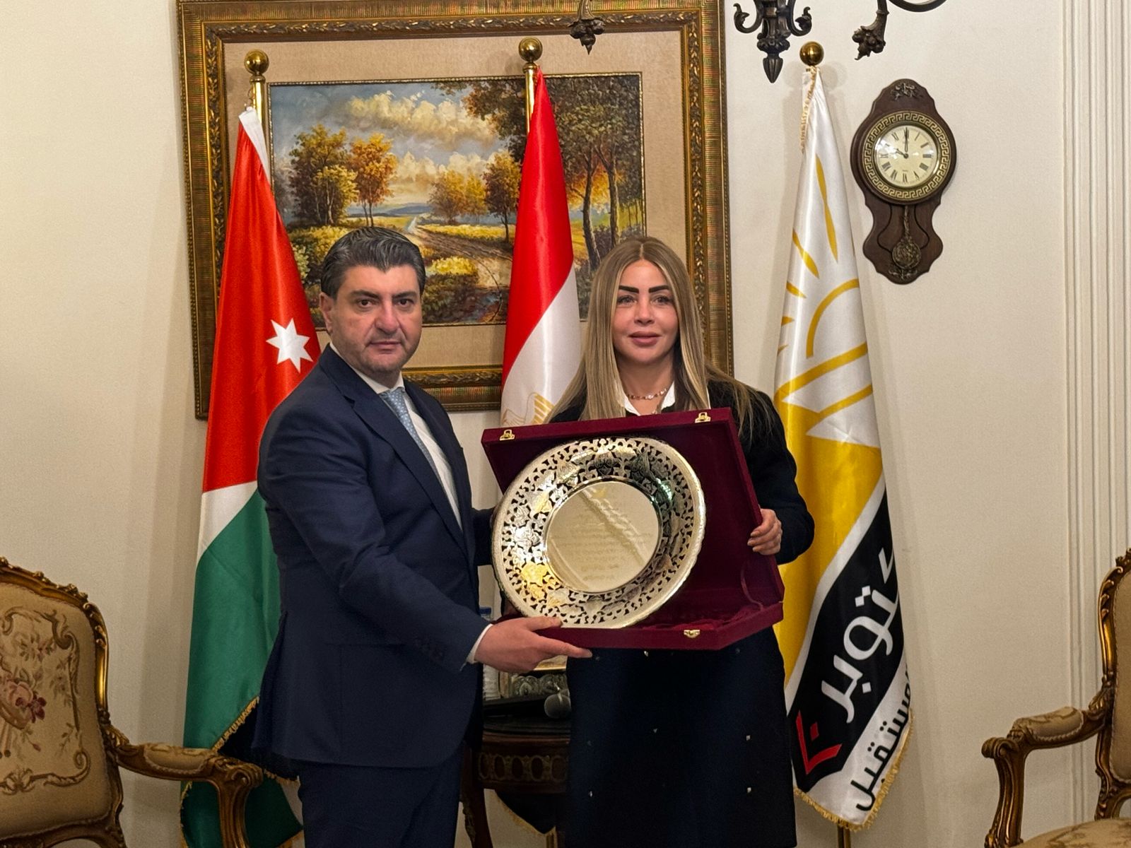 Madar Al-Saa Images 0.07114413718350443