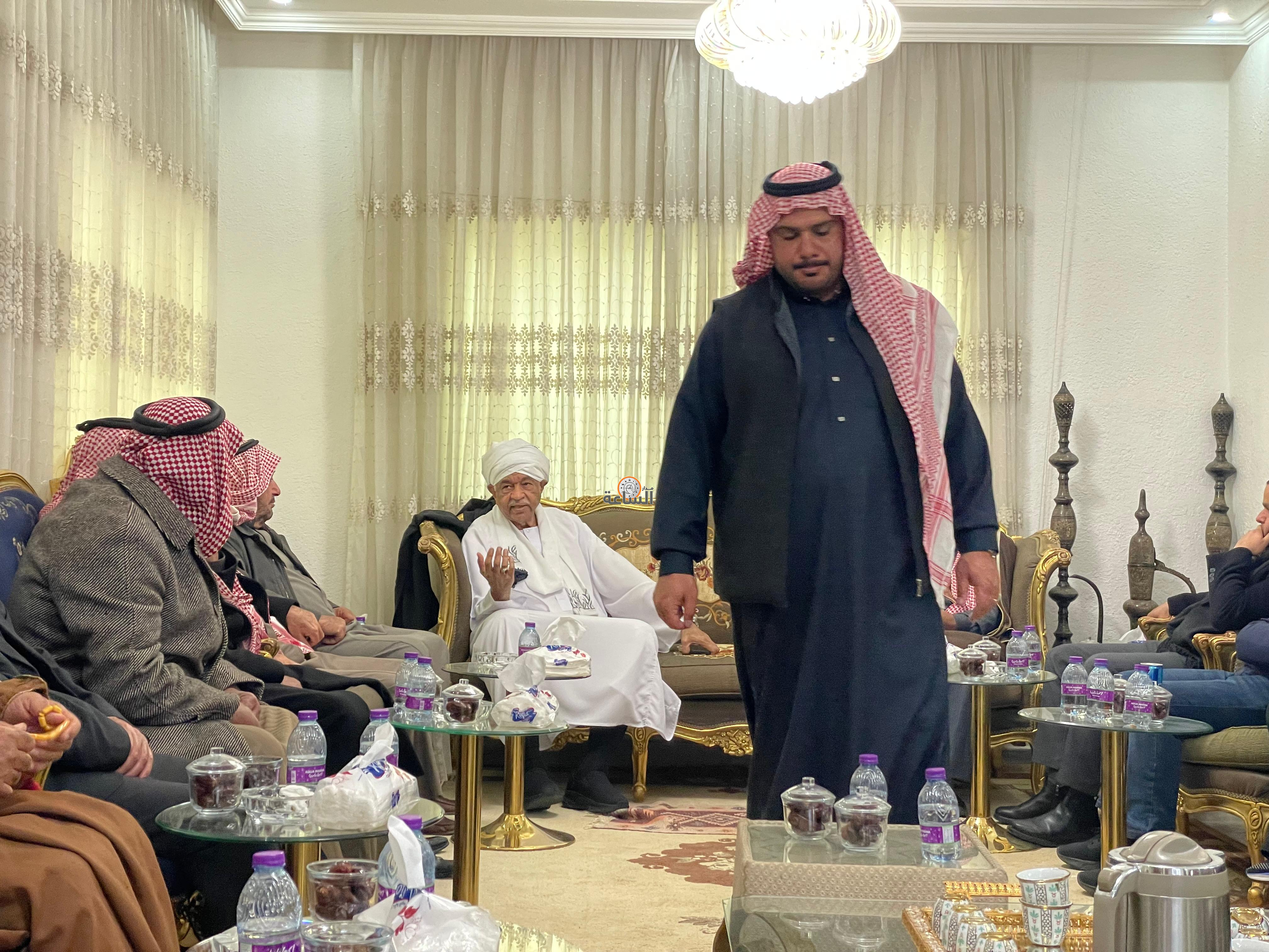 Madar Al-Saa Images 0.9562683291816712