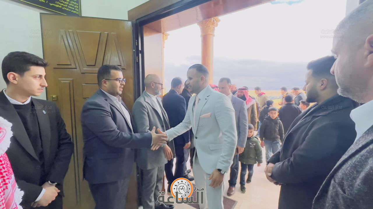 Madar Al-Saa Images 0.7197435401594612