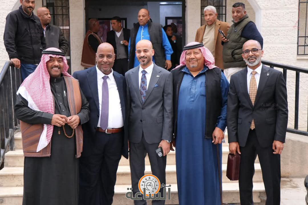 Madar Al-Saa Images 0.3020493250244001