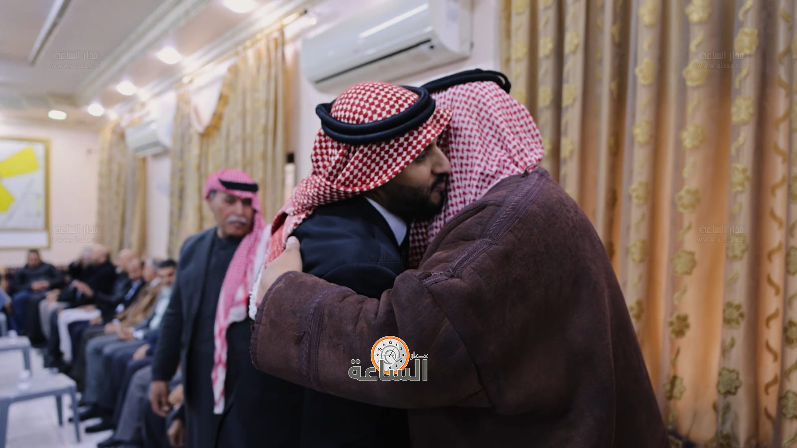 Madar Al-Saa Images 0.9590563548703739