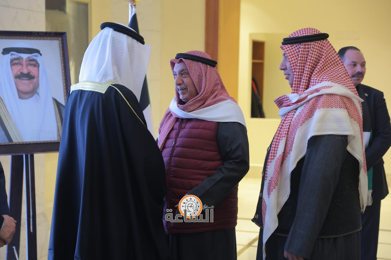 Madar Al-Saa Images 0.8257158734506032