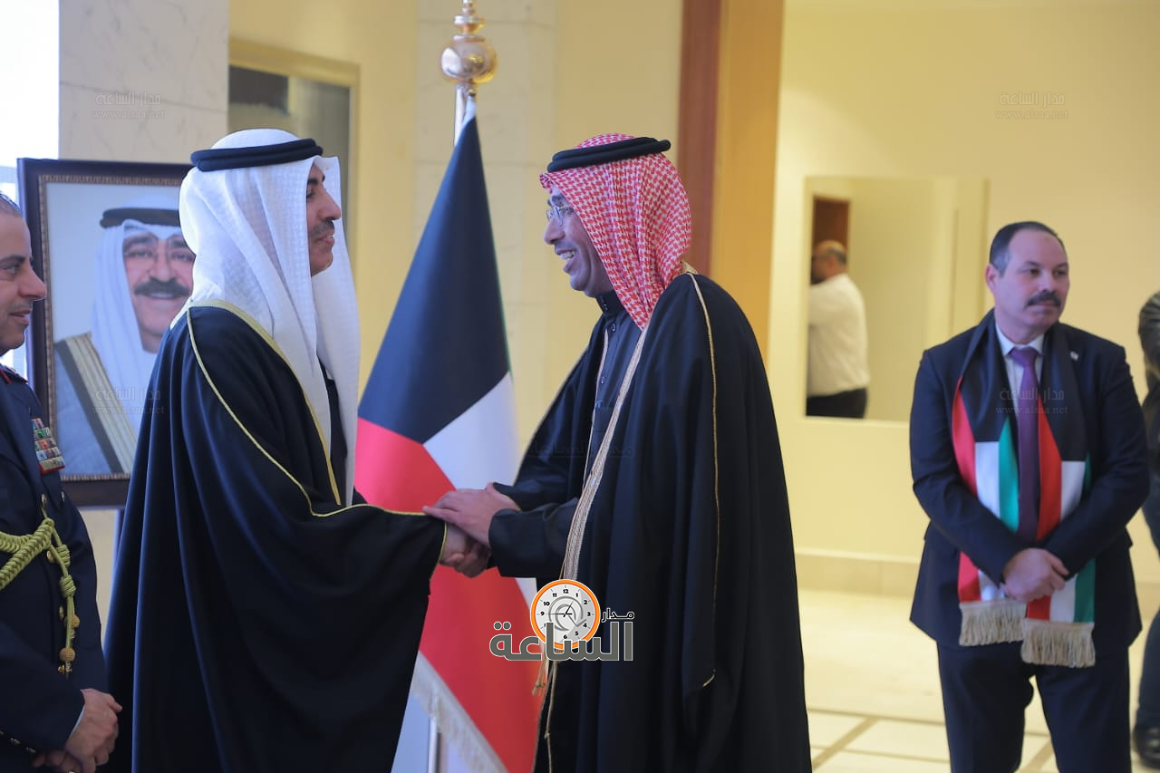 Madar Al-Saa Images 0.9534556956605633