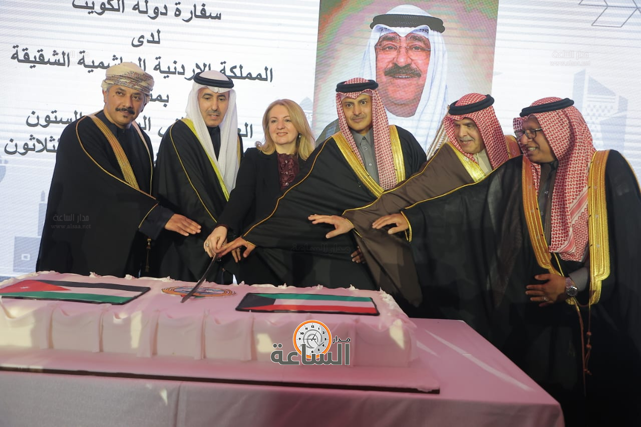 Madar Al-Saa Images 0.5396792504444219