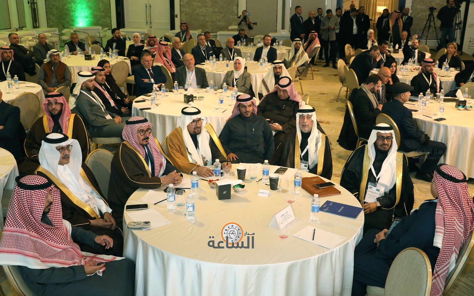 Madar Al-Saa Images 0.4157817378189643