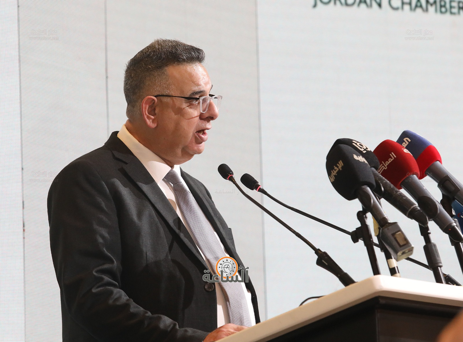 Madar Al-Saa Images 0.6564245373746764