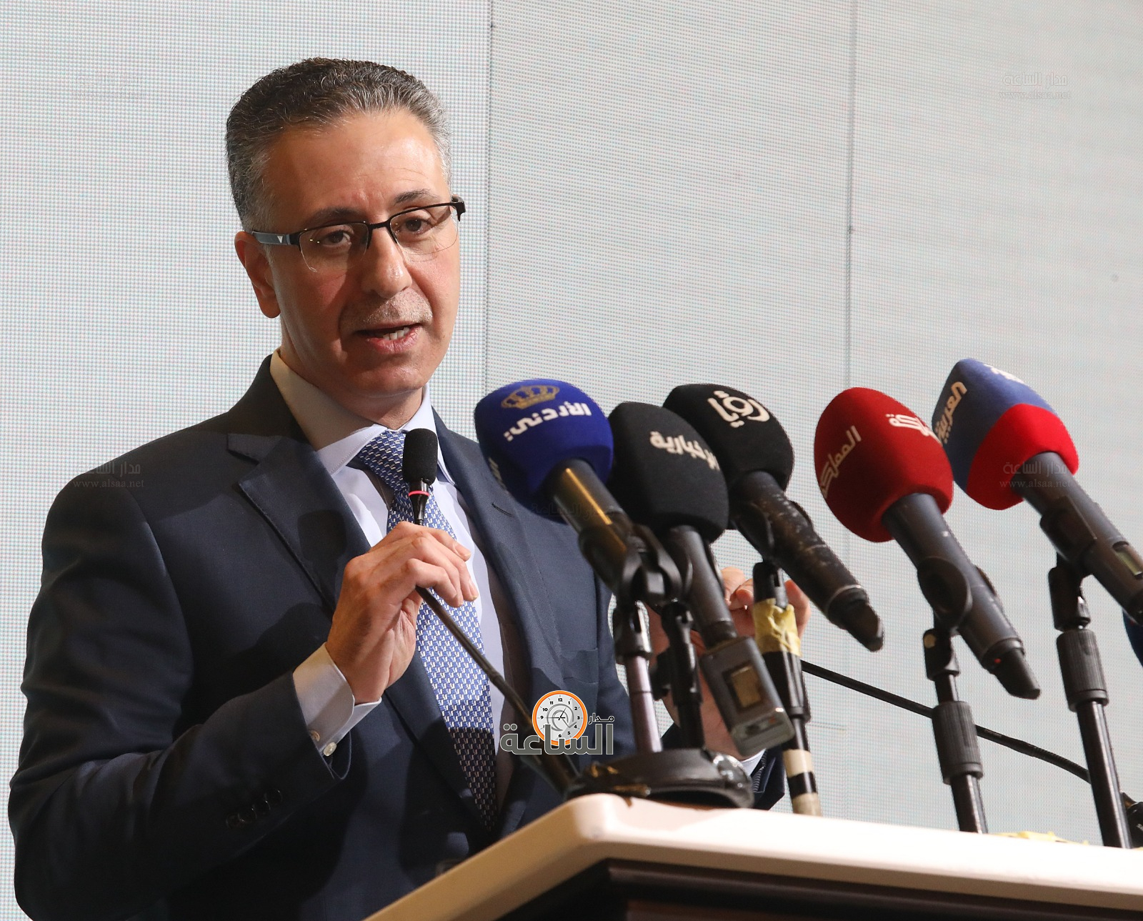 Madar Al-Saa Images 0.0262641678688178