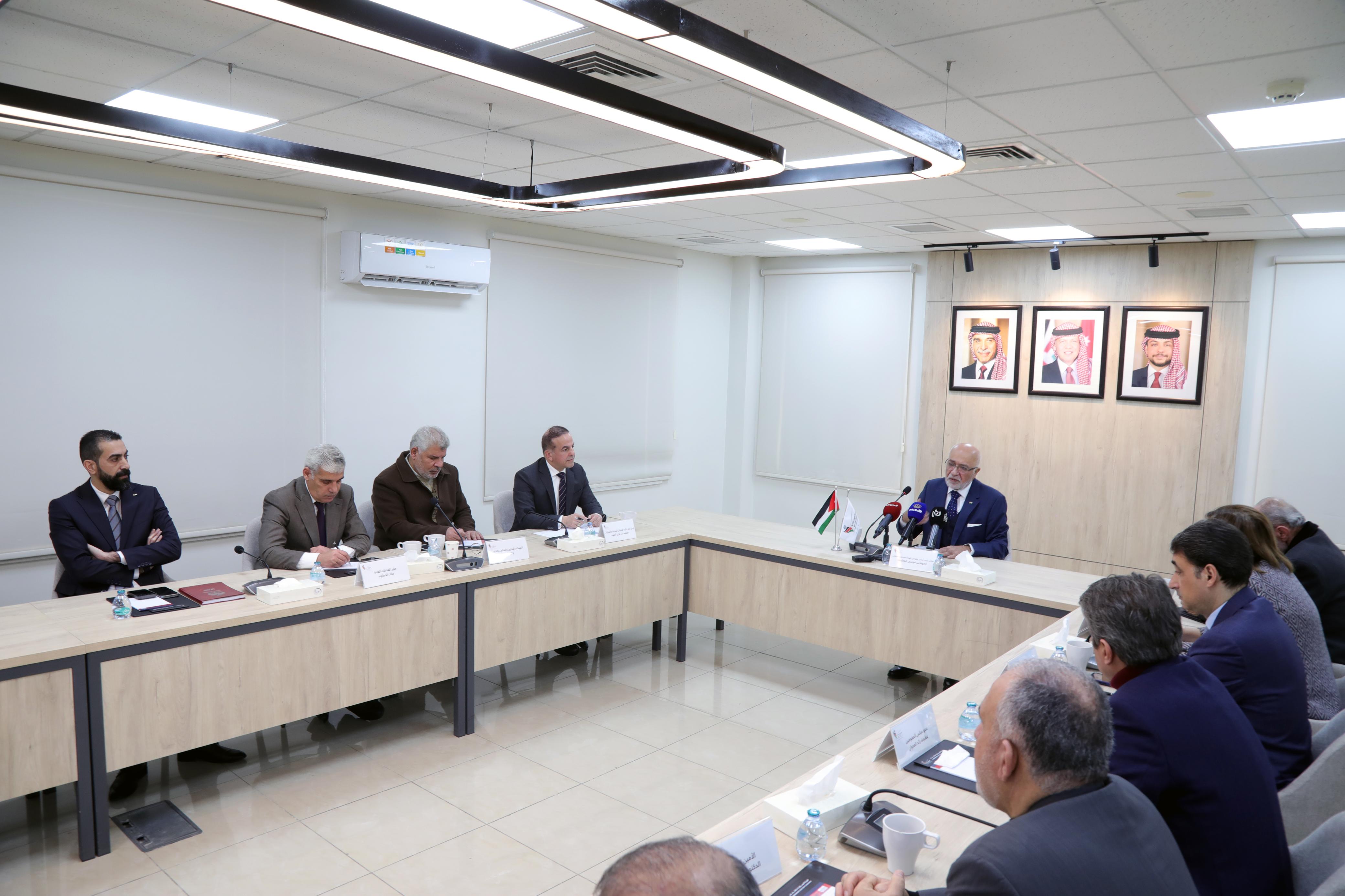 Madar Al-Saa Images 0.3446497586749777