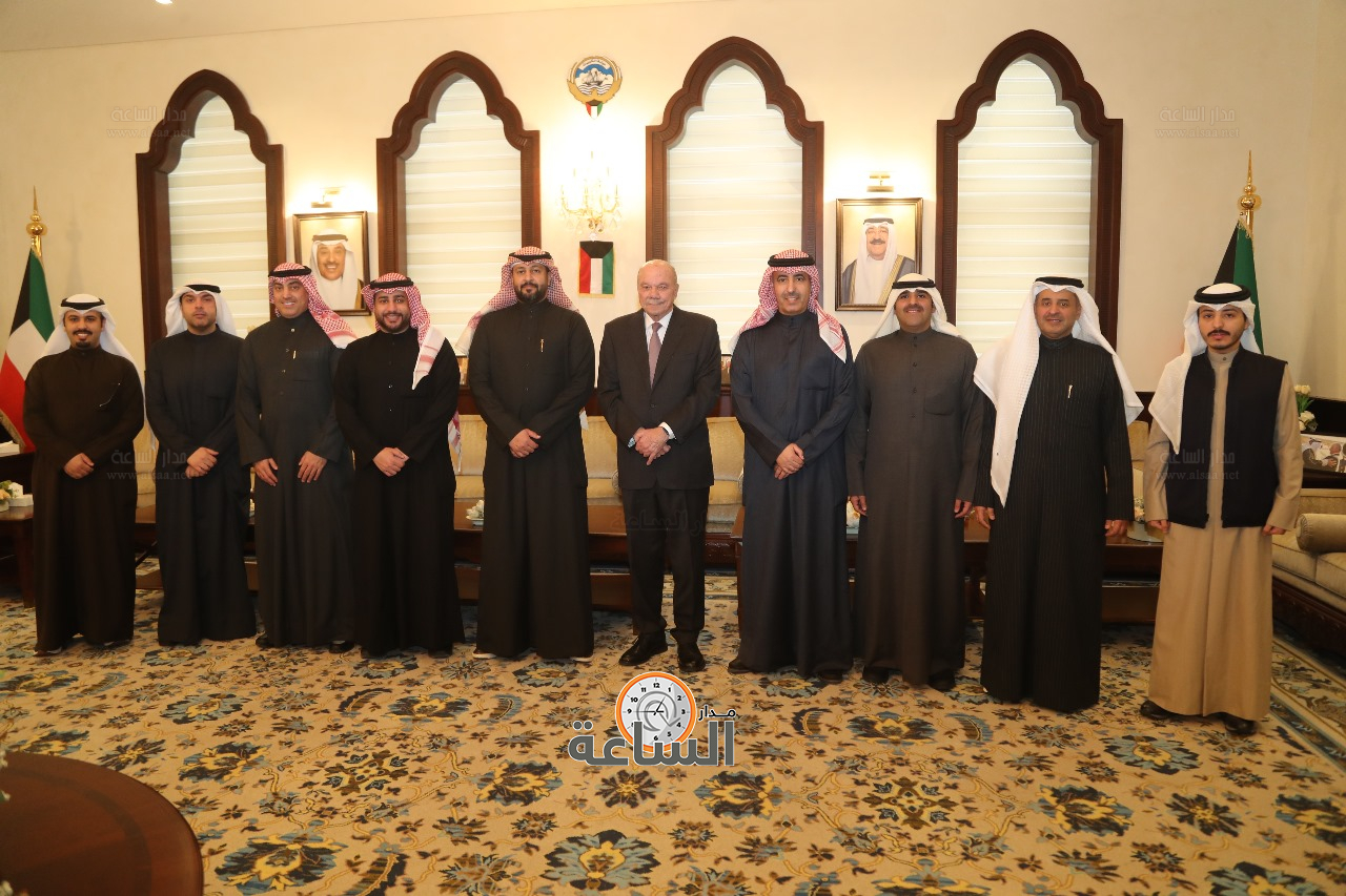 Madar Al-Saa Images 0.04915511947727924