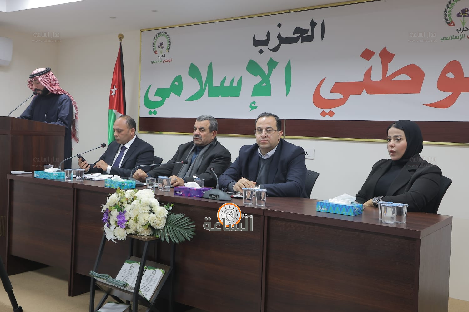 Madar Al-Saa Images 0.8526323489365779