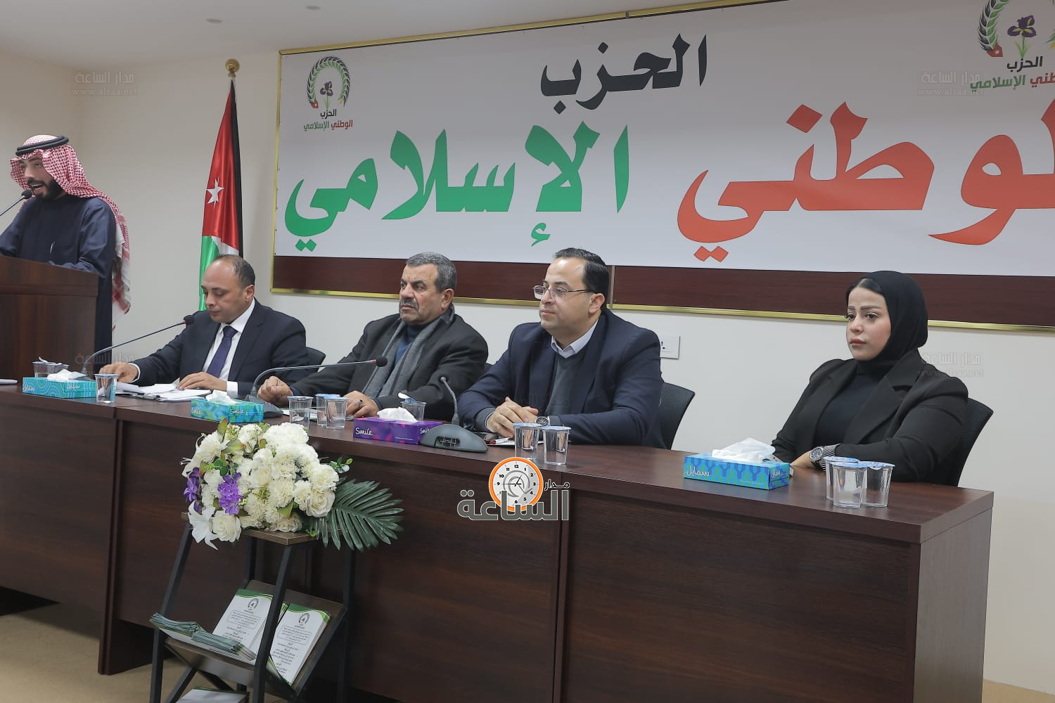 Madar Al-Saa Images 0.21374436381544104