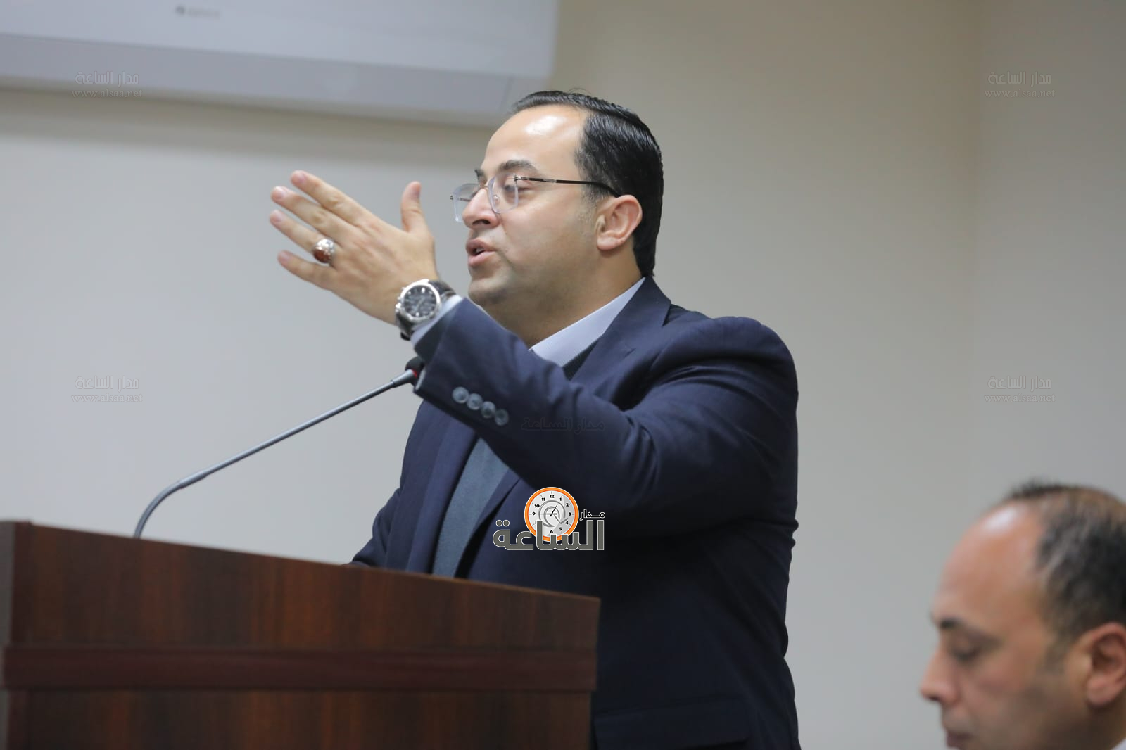 Madar Al-Saa Images 0.566825117972475