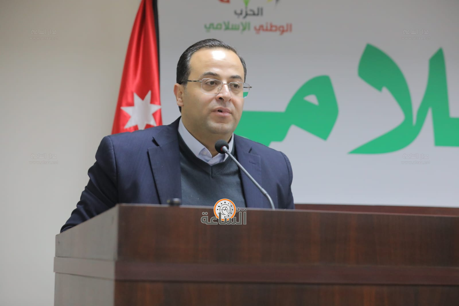 Madar Al-Saa Images 0.9808026900255749