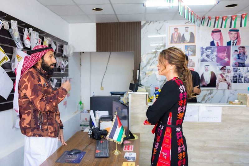 Madar Al-Saa Images 0.2308832874598412