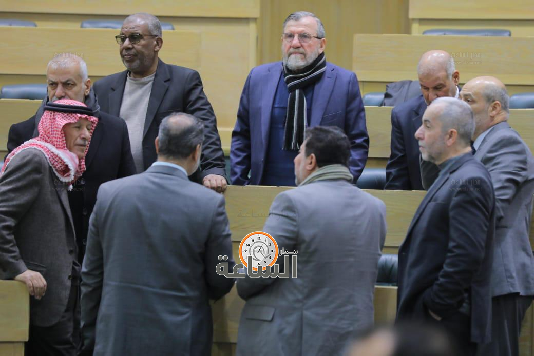 Madar Al-Saa Images 0.23673663512592347