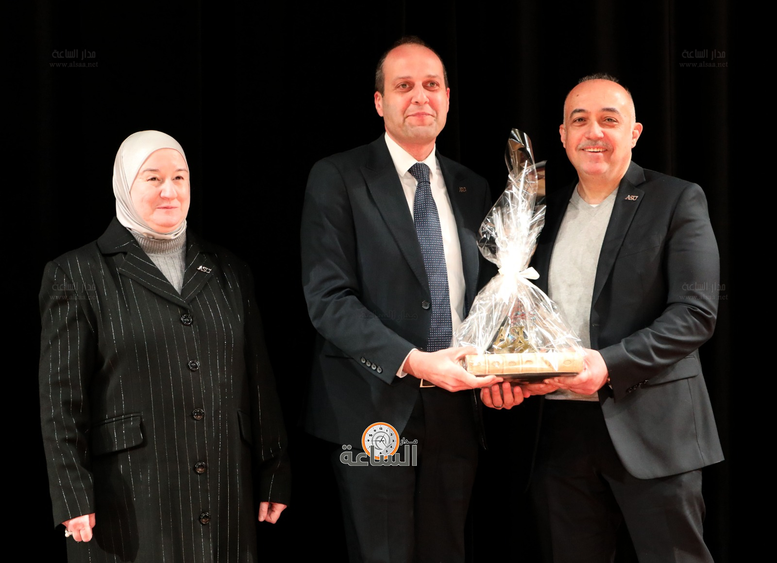 Madar Al-Saa Images 0.49008145126608693