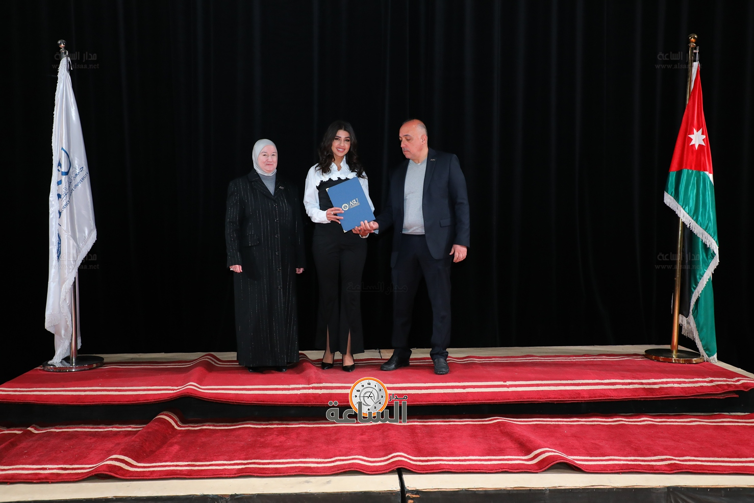 Madar Al-Saa Images 0.9034385348564702