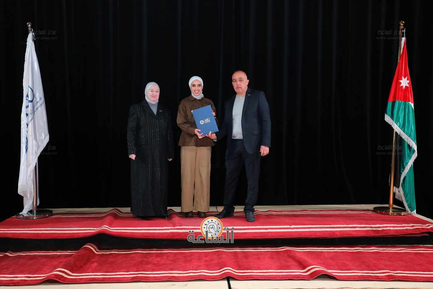 Madar Al-Saa Images 0.1578367184431959