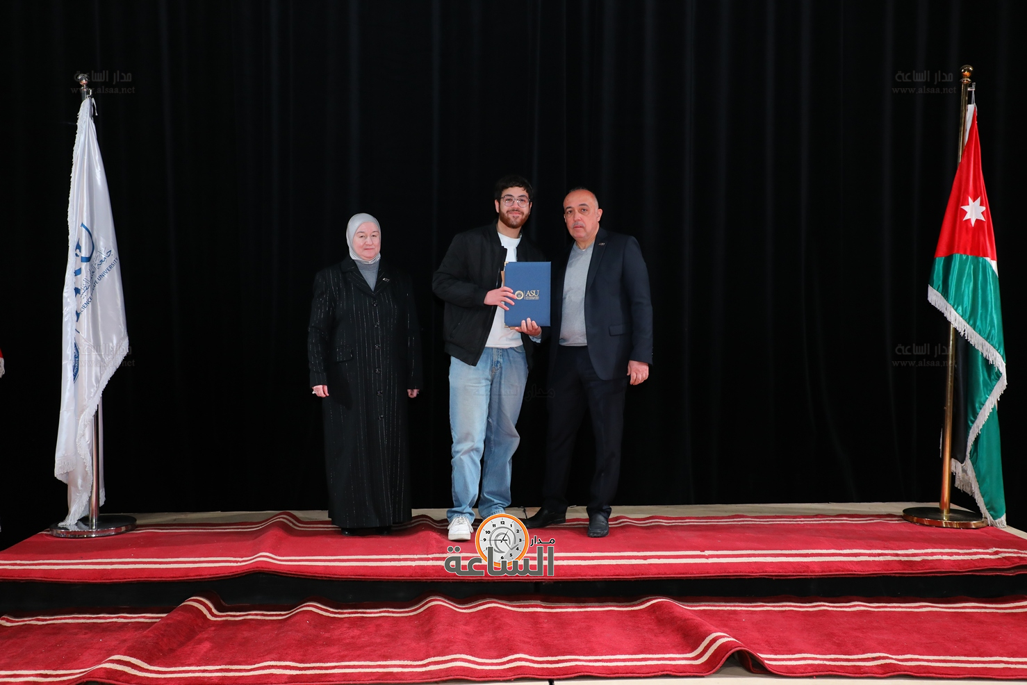 Madar Al-Saa Images 0.4539394116268143