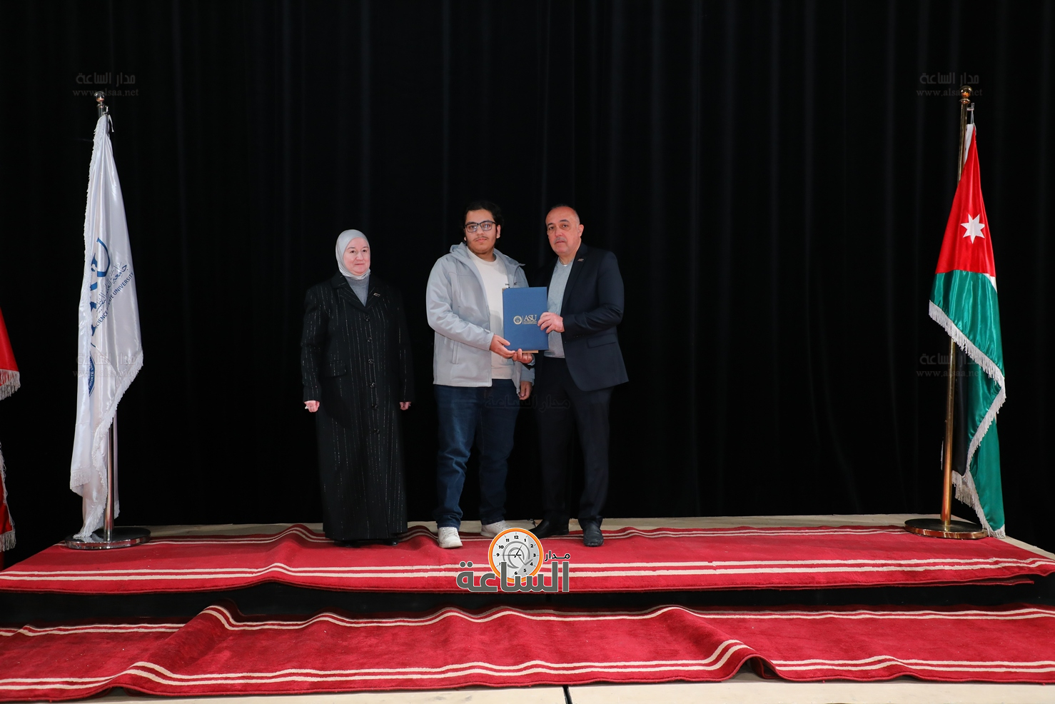 Madar Al-Saa Images 0.635069883732178