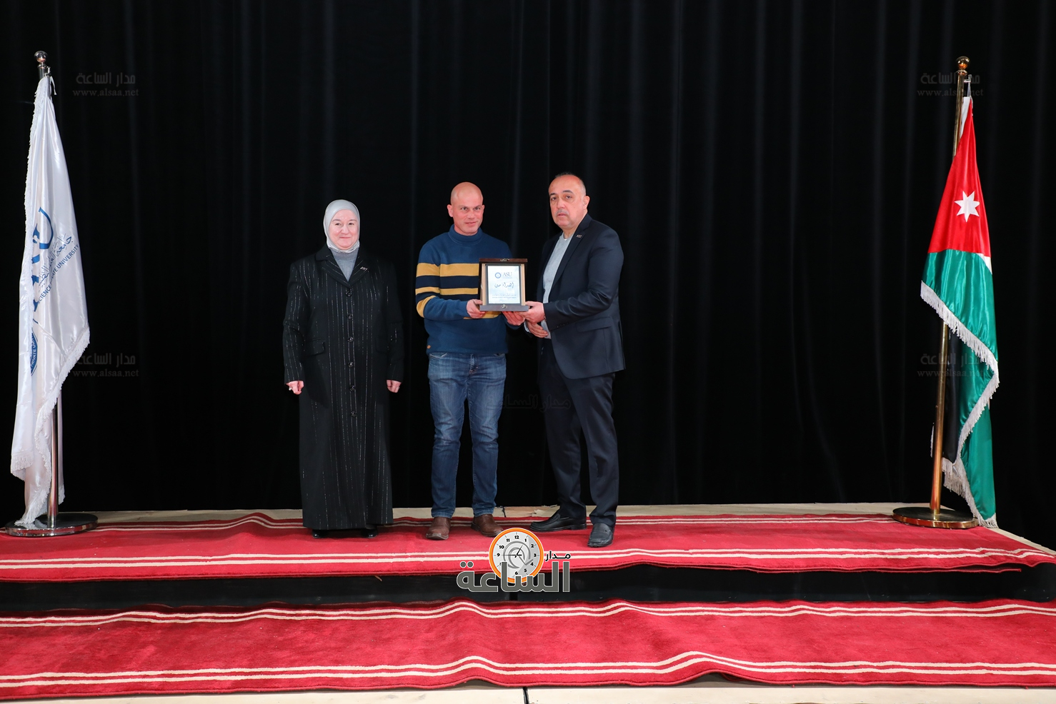 Madar Al-Saa Images 0.34952298214331545