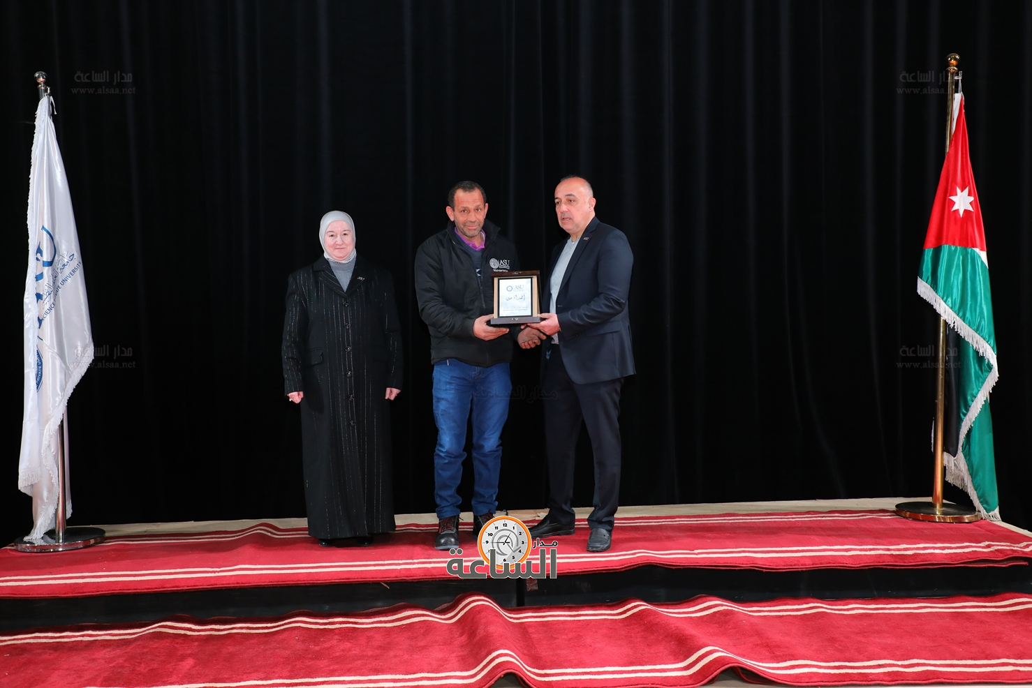 Madar Al-Saa Images 0.18546434039986637