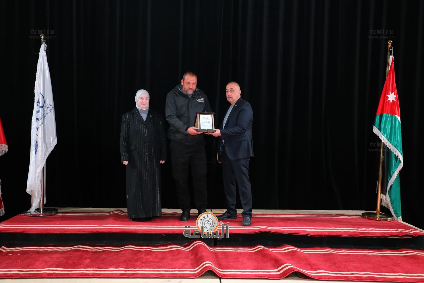 Madar Al-Saa Images 0.44344346985401106