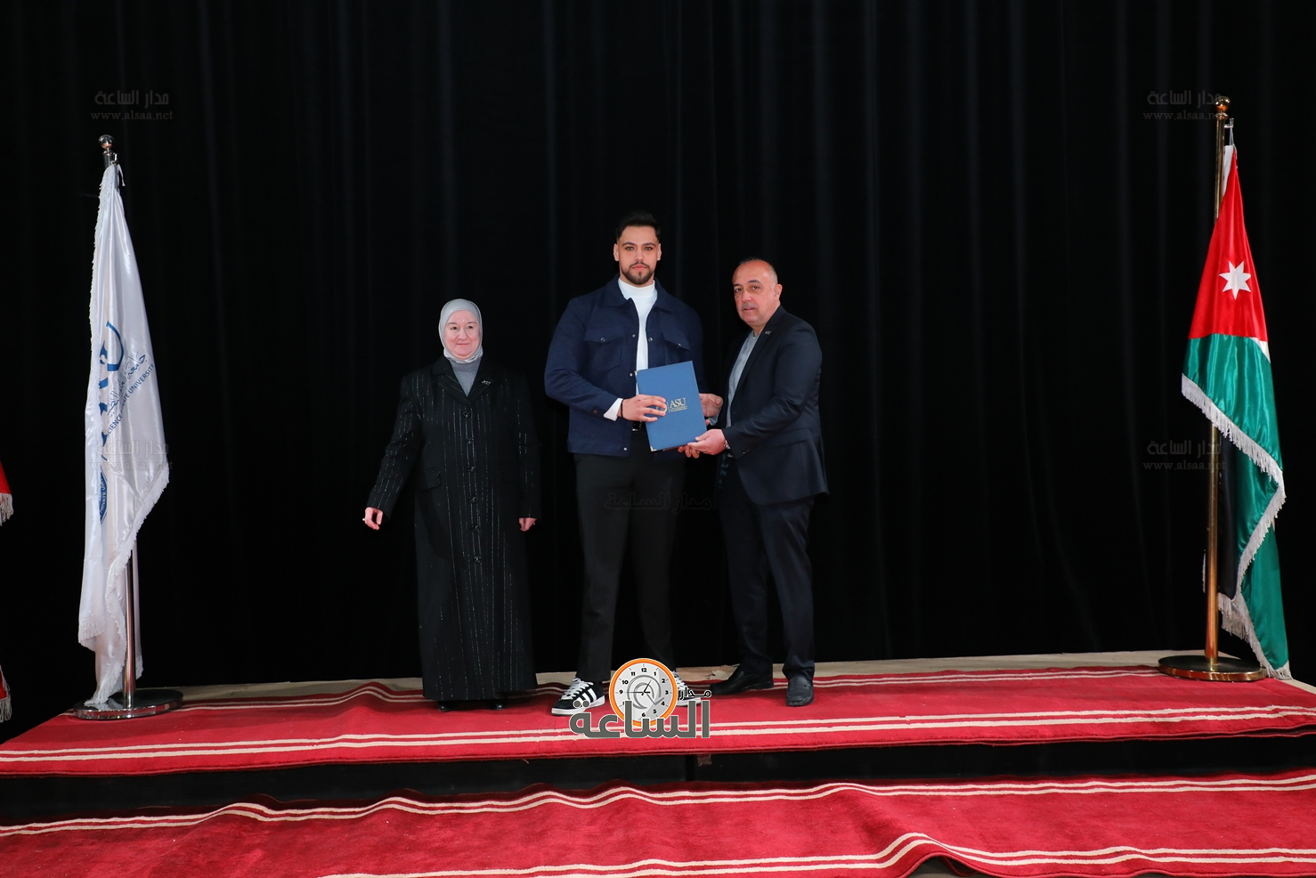 Madar Al-Saa Images 0.9489938934182445