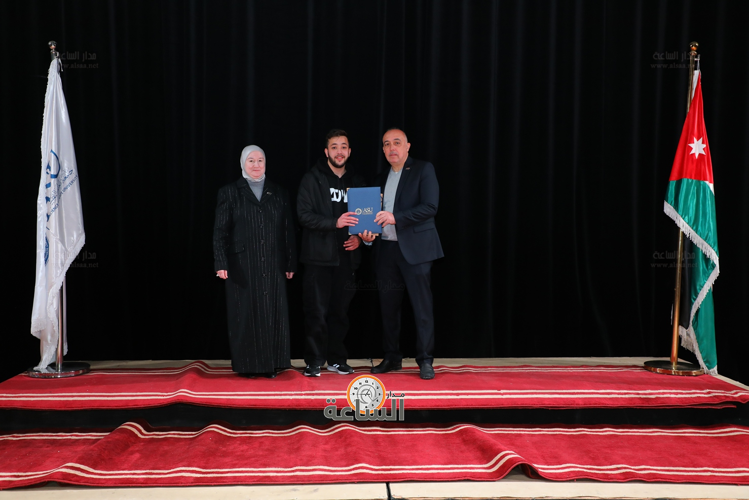 Madar Al-Saa Images 0.5749472260762065