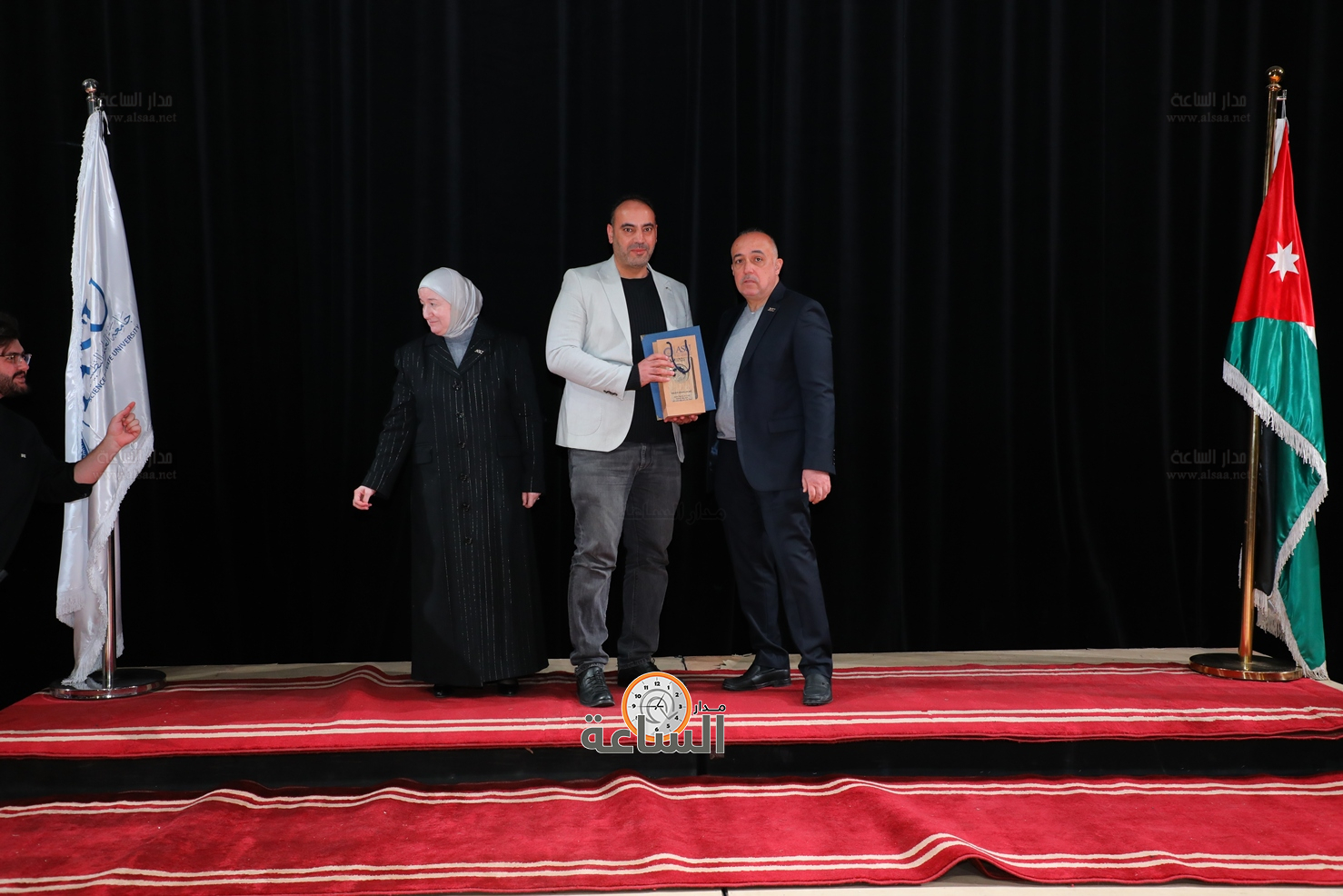 Madar Al-Saa Images 0.9488995143482251