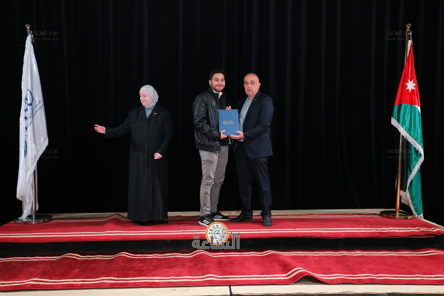 Madar Al-Saa Images 0.41610094886860627