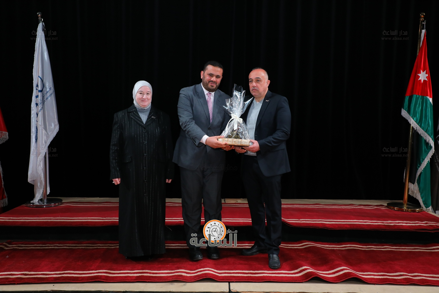 Madar Al-Saa Images 0.16536644744493745