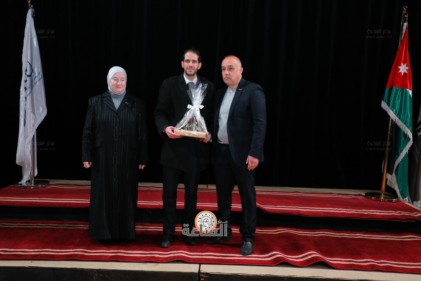 Madar Al-Saa Images 0.8242445854041751