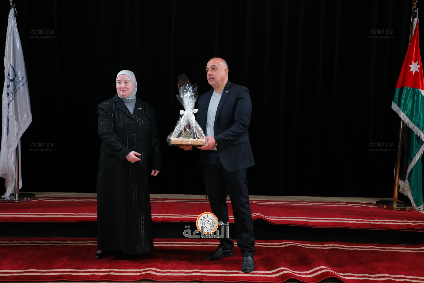 Madar Al-Saa Images 0.5414647411110018